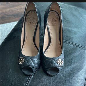 Black Tory Burch Wedge!